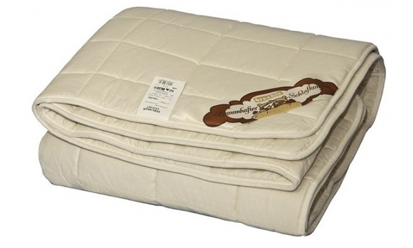 <span itemprop="name">Ковдра Edelhaar</span> <span itemprop="brand">Breckle</span>